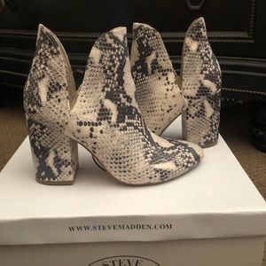 Steve Madden Rookie Boots